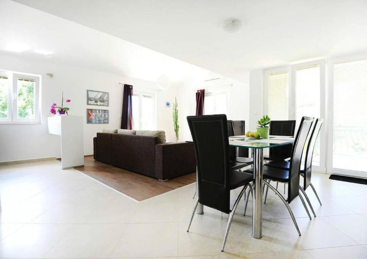 וודיצה Apartments Skocic מראה חיצוני תמונה