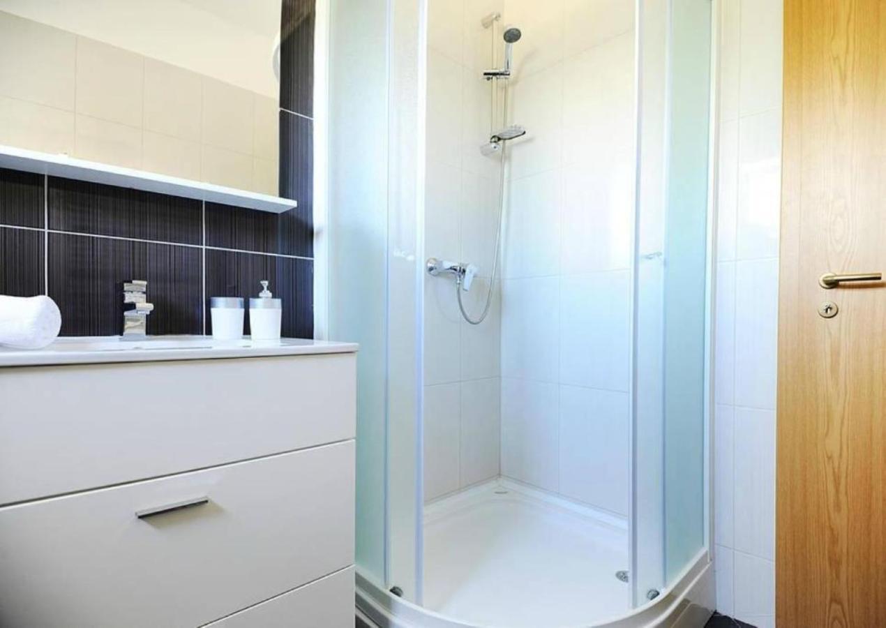 וודיצה Apartments Skocic מראה חיצוני תמונה